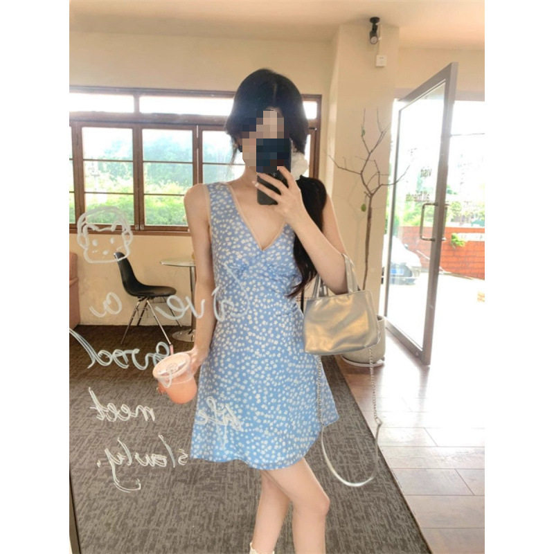 蓝色小清新碎花V领背心连