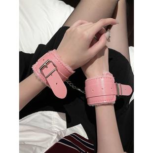 道具手铐毛绒pu皮革手铐剧本杀游戏道具手链加重情侣加厚脚铐男女