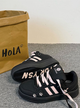 国潮原创黑粉厚底百搭面包鞋女潮港风小众秋季新款学生运动休闲鞋