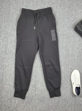 3805鱼 柬埔寨产 虎年限定款 黑色运动卫裤 松紧腰收脚修腿长裤