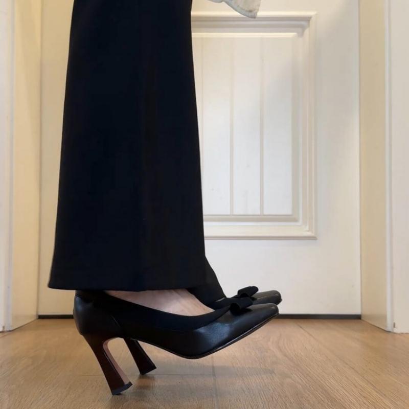 粗跟蝴蝶结方头浅口单鞋2025新款