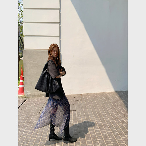 44AaSi 叠穿神器  重磅!挂脖荡领多结构层次设计感遮副乳连衣裙