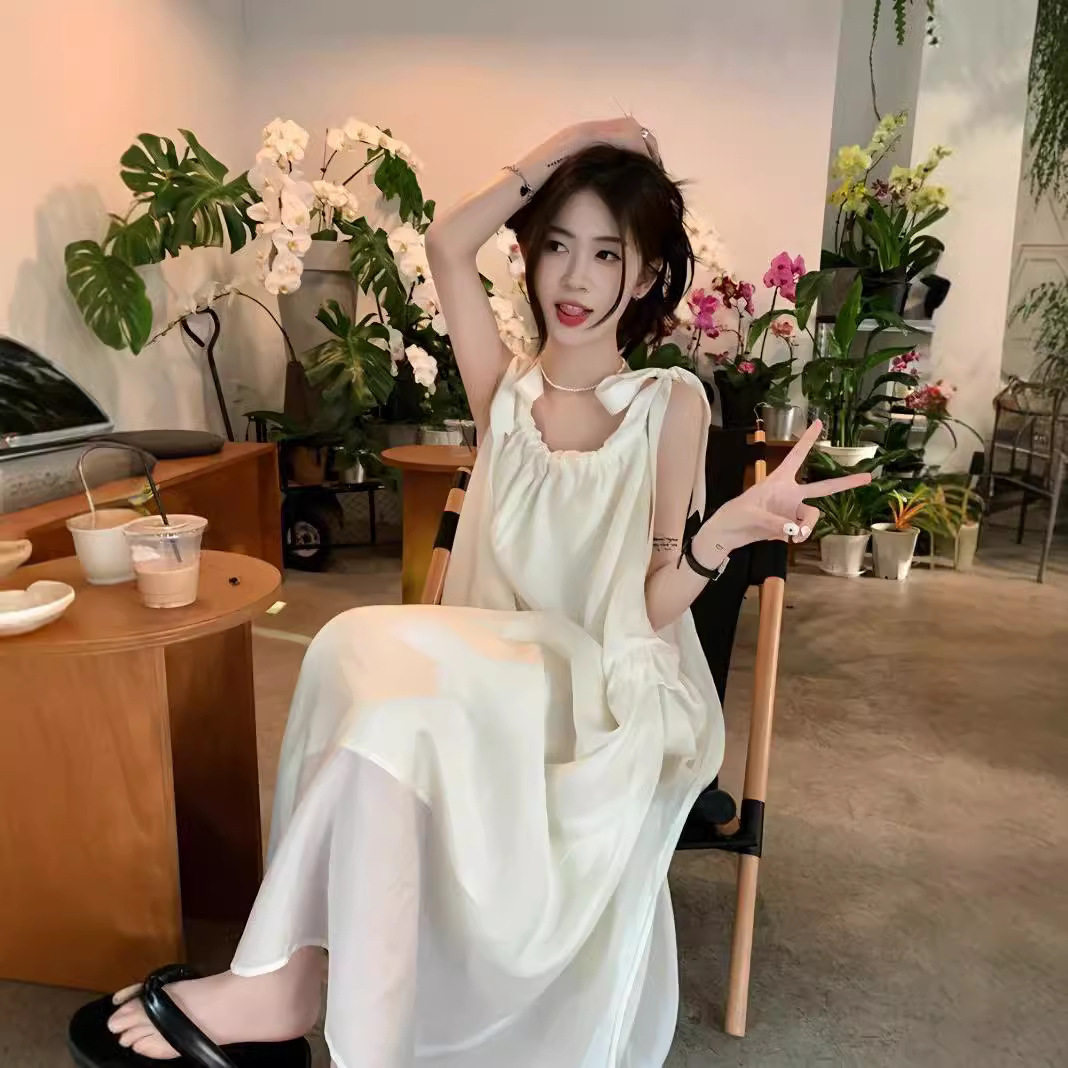 海边度假白色吊带法式连衣裙子三亚旅行穿搭仙气长裙夏季2025新款