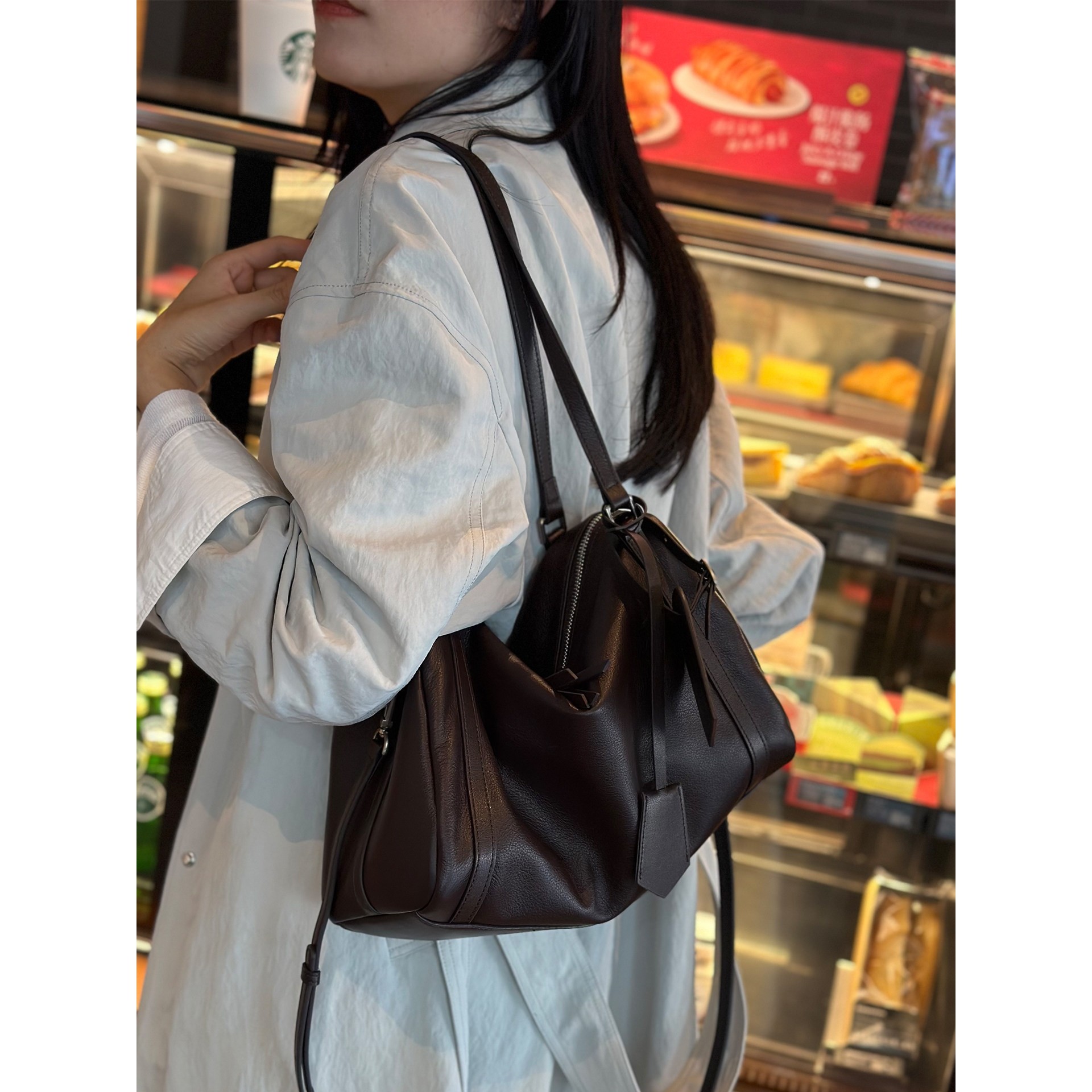 达人推荐2025新款波士顿枕头包女大容量真皮保龄球包通勤单肩斜挎,箱包皮具/热销女包/男包,波士顿包,淘宝优惠券,粉丝福利购,淘宝优惠卷