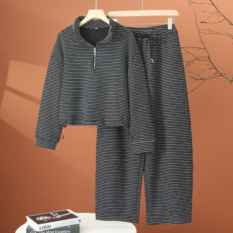 时尚休闲条纹套装女秋季