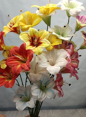 厂家批发三头萱草百合仿真花婚礼现场桌花新款花艺拱门插花装饰花