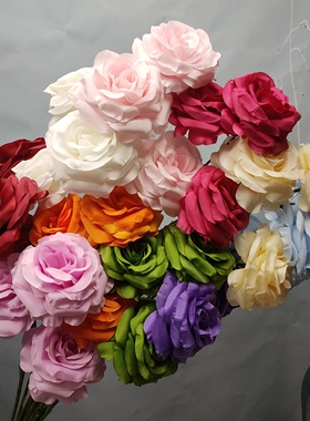 厂家直销三头圆玫瑰仿真花婚庆花艺新款花材婚礼现场布置装饰假花