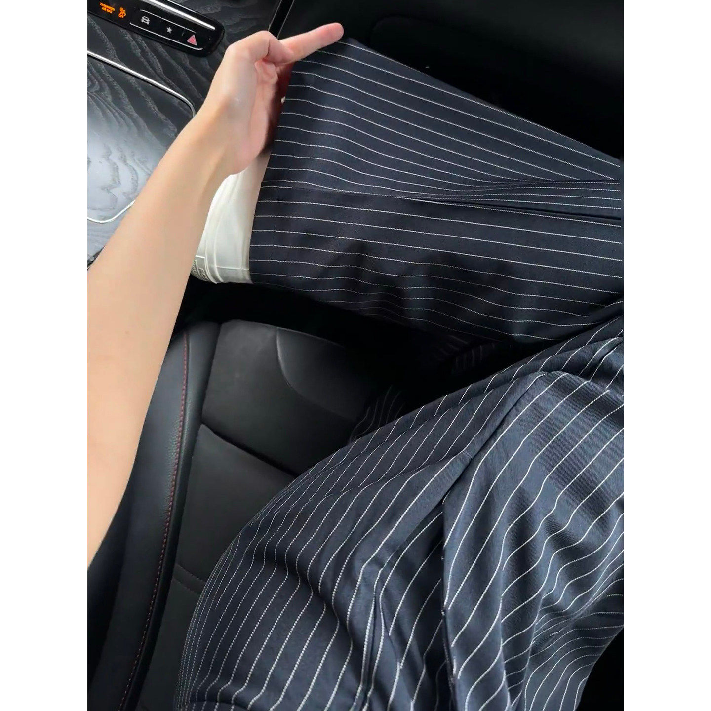 藏青色条纹阔腿裤女撞色腰设计感