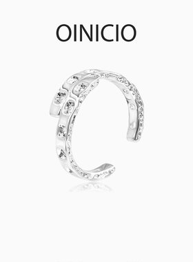 [新年礼物]明星同款OINICIO初印沉积系列情侣925银镂空不对称戒指