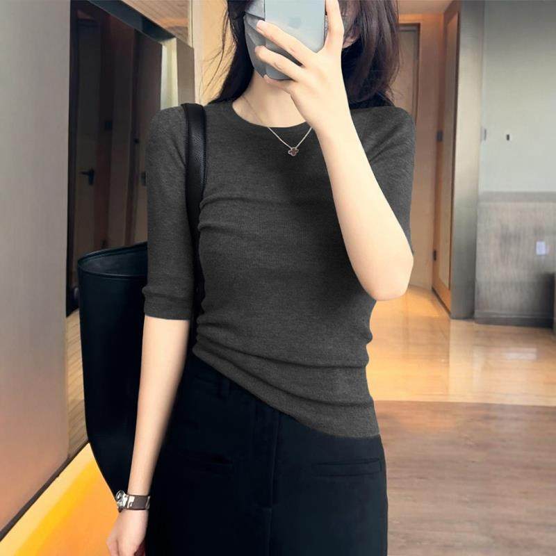 秋季新款简约圆领套头上衣女时尚修身五分袖气质百搭针织打底衫