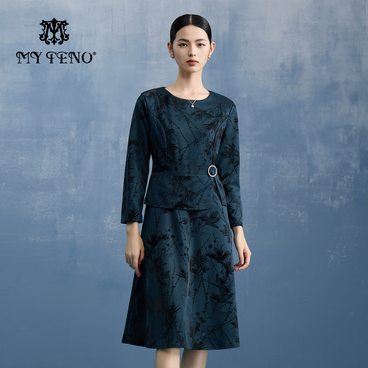 马天奴绿色印花圆领长袖连衣裙