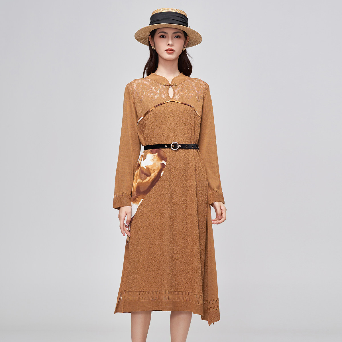 马天奴春夏新款女驼色莱赛尔旗袍领针织连衣裙子长袖时尚气质百搭