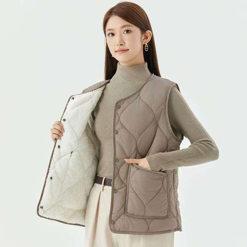 秋冬季中老年女士羽绒棉马甲保暖背心大码加厚加绒内穿坎肩羊羔绒