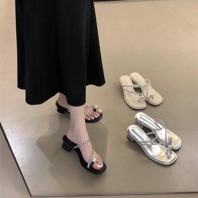 法式平底凉鞋女款2026新款夏季外穿水钻珍珠夹趾套趾配裙子凉拖鞋