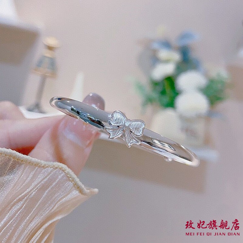 蝴蝶结草莓纯银手镯女可爱甜美