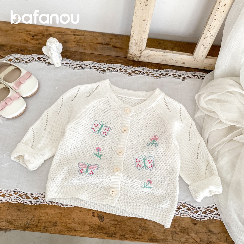 巴梵欧女宝宝针织开衫纯棉韩系婴儿毛衣秋装a类外套蝴蝶绣花白色