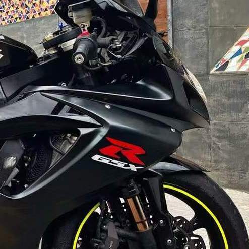 铃木GSX250R GSXR600 GSXR750 GSXR1000侧边贴车贴标大中小R贴纸