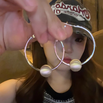 冷淡风银色珍珠圆环耳环女2024新款小众设计感耳饰气质耳圈耳钉