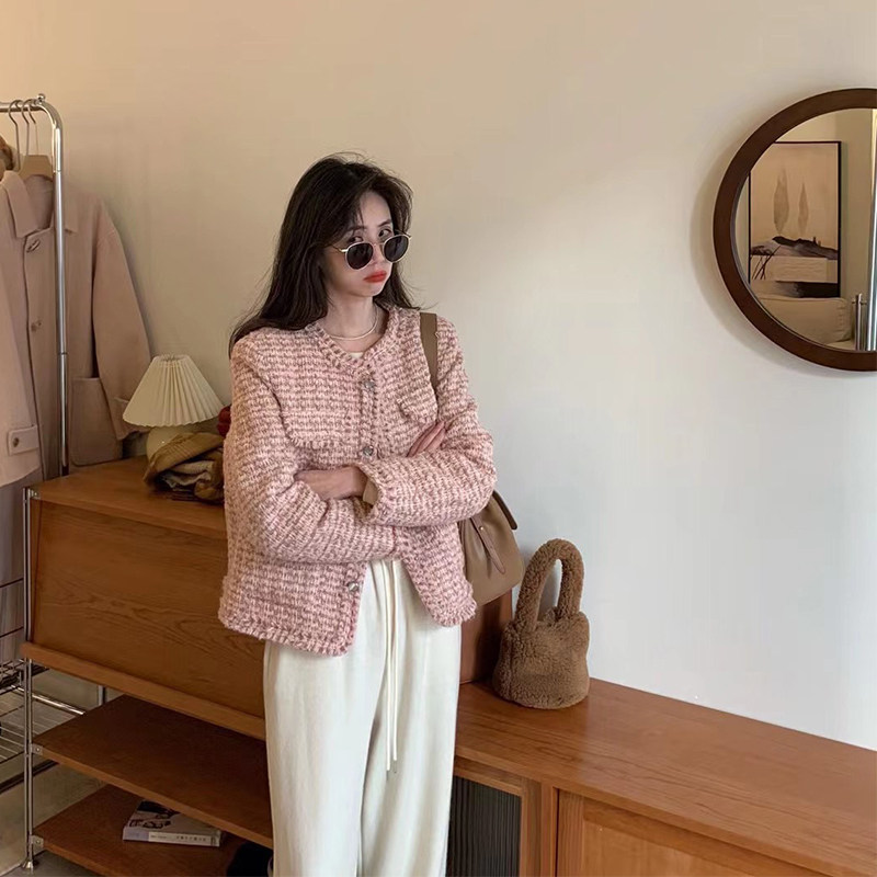 粉色小香风粗花呢外套女早春季2022年新款设计感小众气质短款上衣