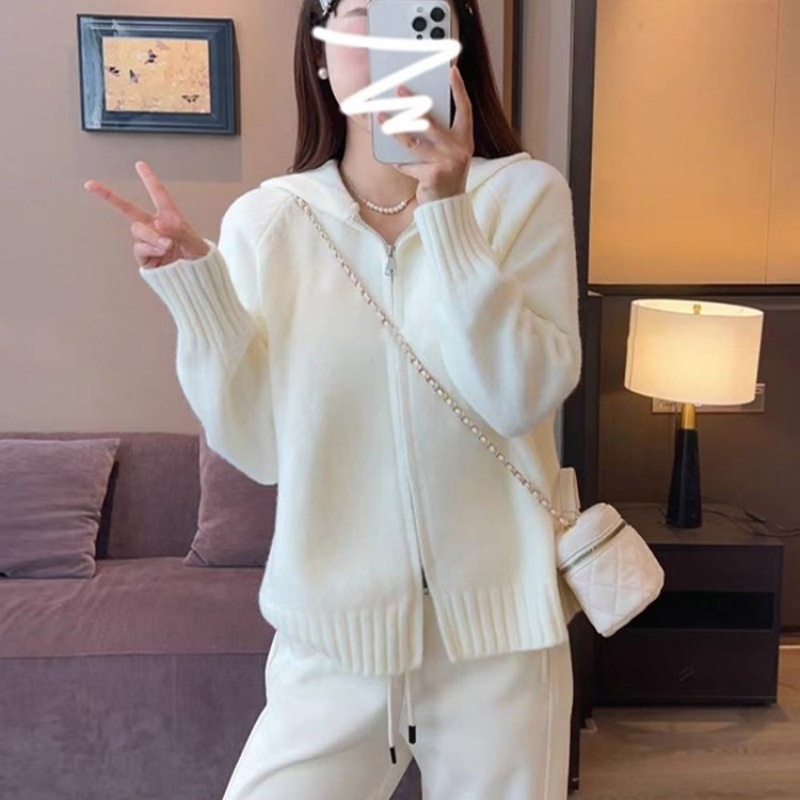 韩系慵懒风白色连帽拉链毛衣外套女秋冬加厚宽松显瘦针织开衫上衣