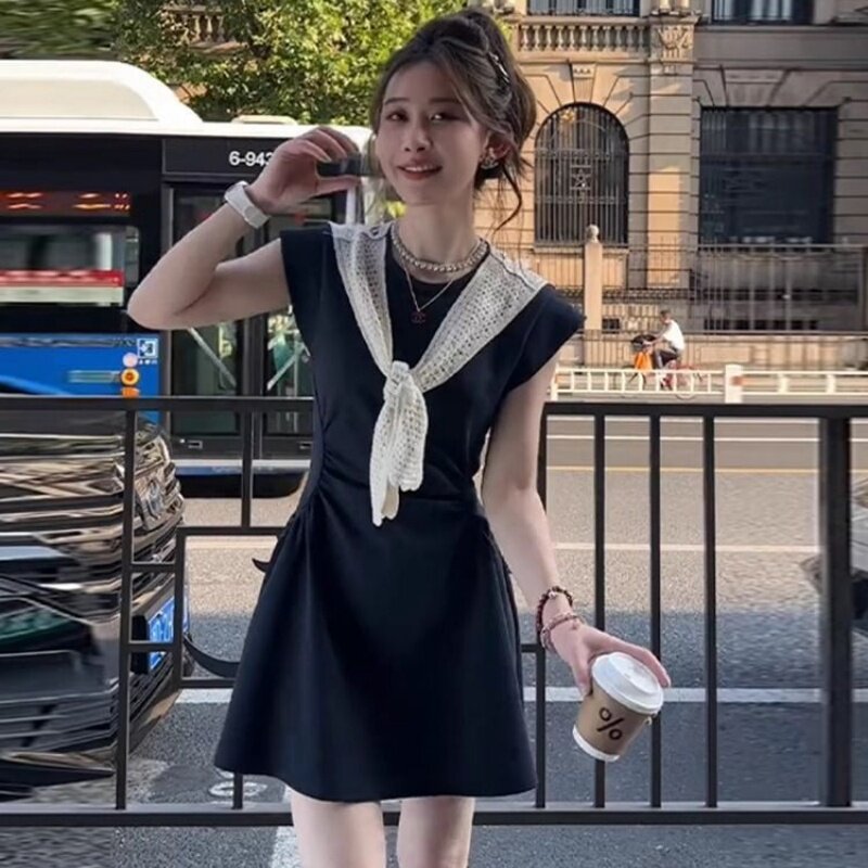 活力围巾领港风小飞袖连衣裙设计感独特减龄显瘦A字裙年轻运动