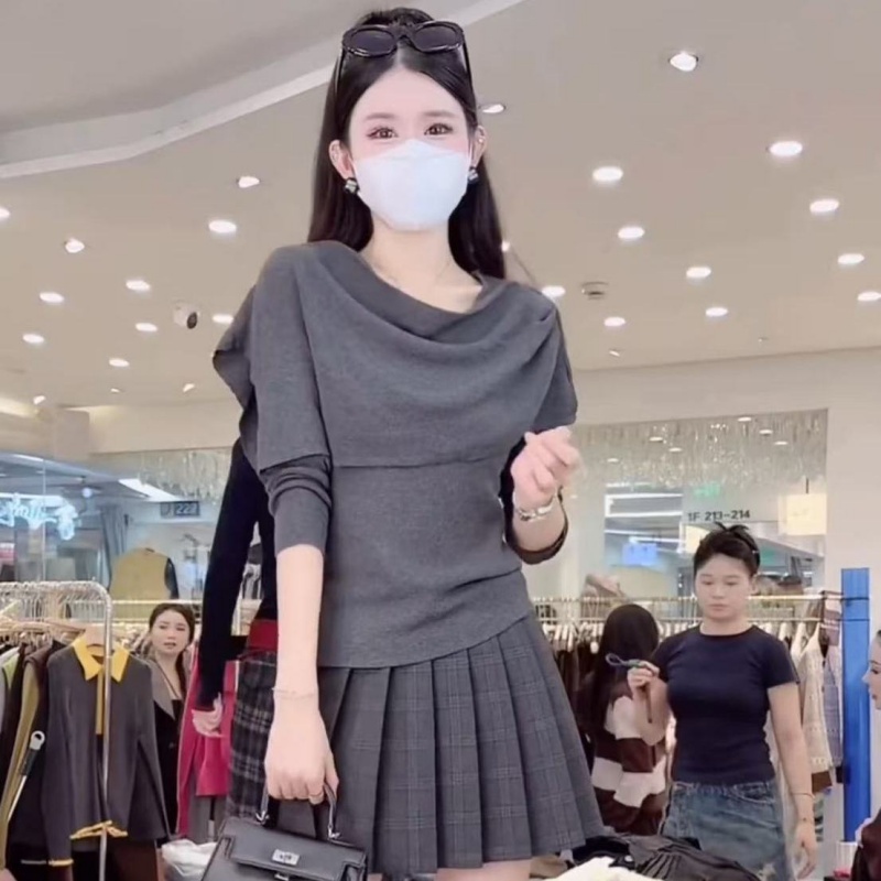 早秋穿搭不规则披肩打底针织衫套装女韩系感内搭长袖上衣+百褶裙