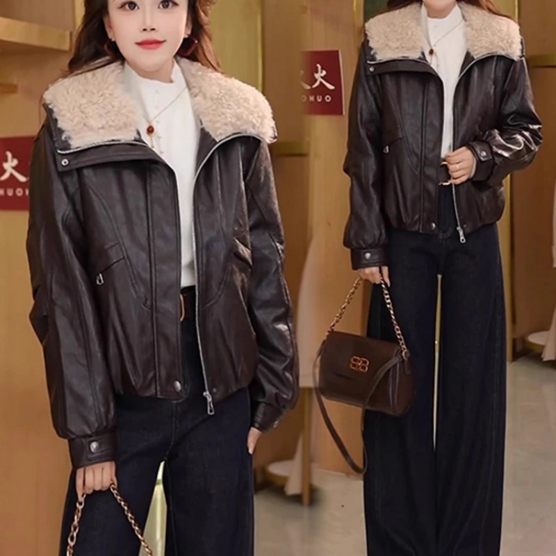 时尚加绒加厚皮衣短外套女2025冬季新款洋气大翻领保暖夹克外套潮
