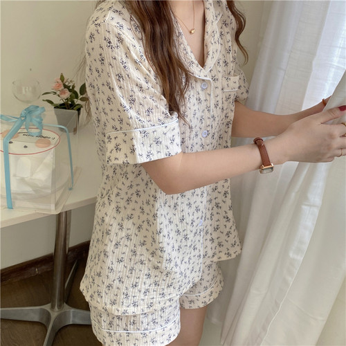 Real shot and real price cotton Korean version simple household clothes pajamas short sleeve shorts suit can be worn out