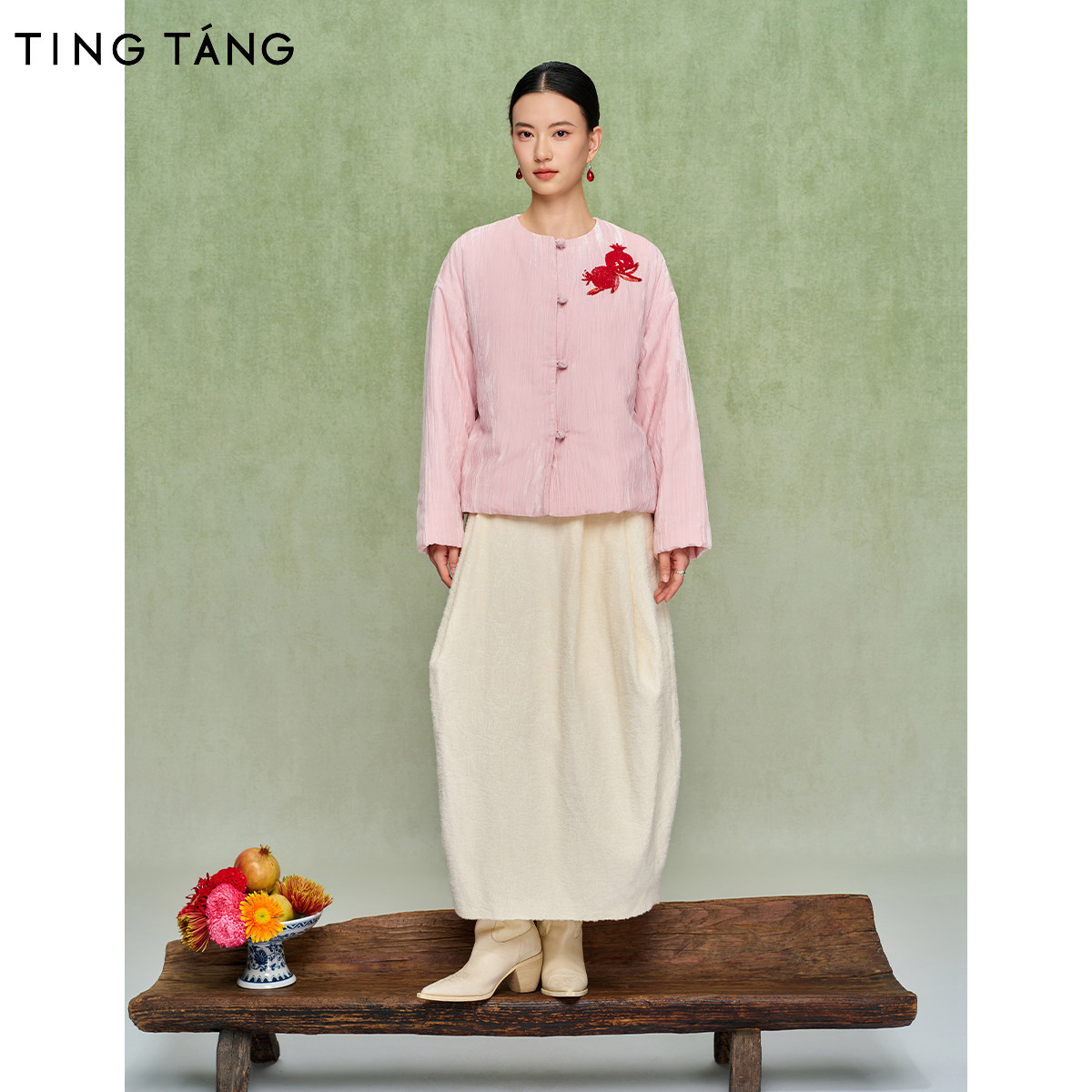厅唐TINGTANG 刺绣石榴亮片棉服女冬新中式复古夹棉加厚短外套