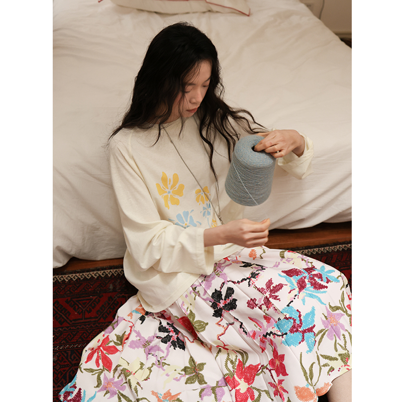 SUPERSCAPE素舶 设计感多色烟花花朵圆领长袖印花T恤