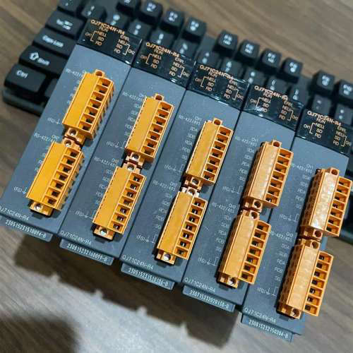 QJ71C24N-R4，全新正品工程余货仅拆包未使用议价