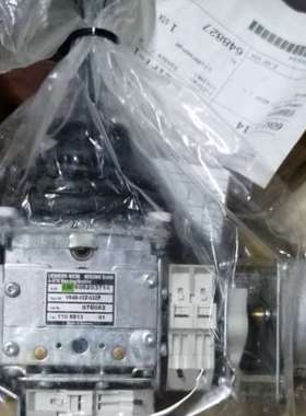 LIEBHERR WERK操作杆606203714 V64D-02Z-02ZP 076082全新议价