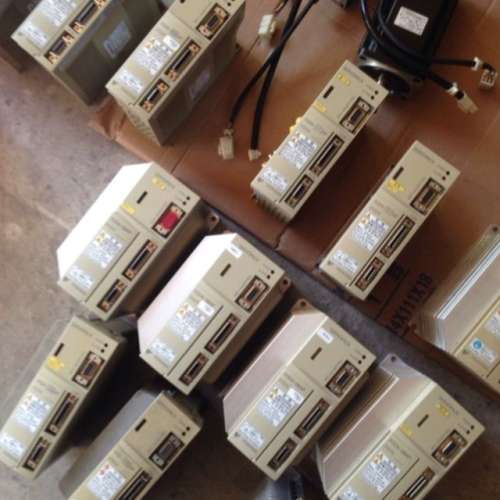 议价安川伺服驱动器SGDA-01AP 02AS 04AS SGDL-08AS SGD-02AHY500