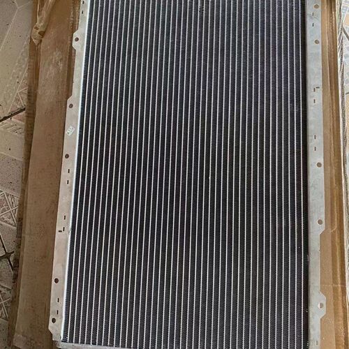 1自0散C4V6 2.E60动挡 热水箱 全新i.
