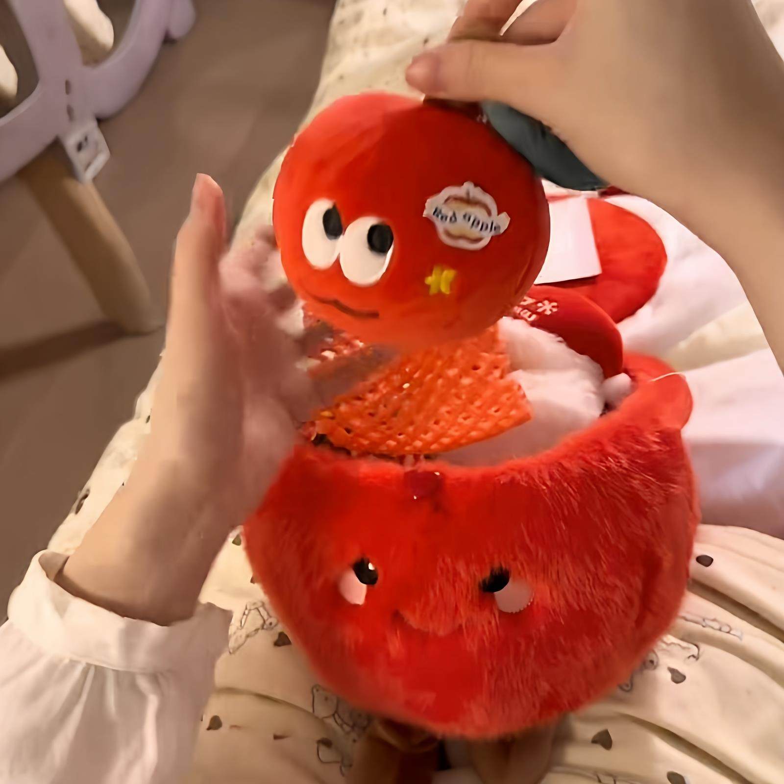 红苹果有“蛀虫”玩偶2026新款可藏戒指礼物盒圣诞跨年新年礼物