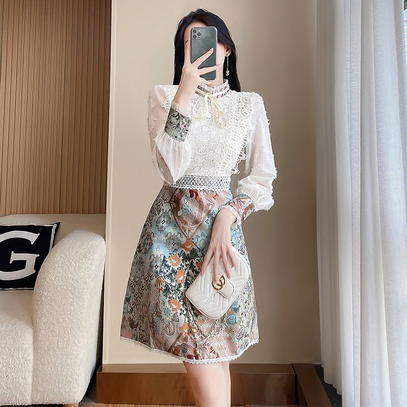 初春新款长袖旗袍改良裙子2026中长款春装法式蕾丝拼接包臀中裙潮