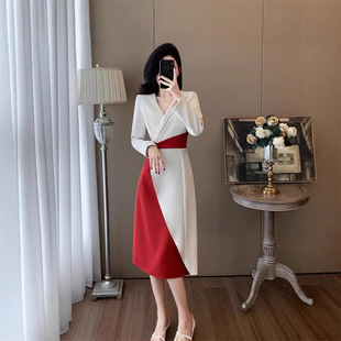 时尚气质OL通勤轻职业连衣裙秋冬新款修身女神御姐正式场合撞色裙
