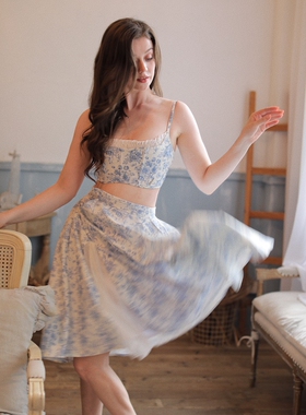 87Pv原创复古浪漫清新印花鱼骨绑带短吊带高腰显瘦开叉半身a字裙