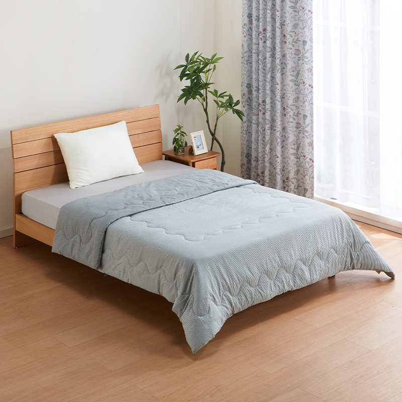 NITORI宜得利家居可机洗家用空调被纯色简约水洗棉舒适薄被