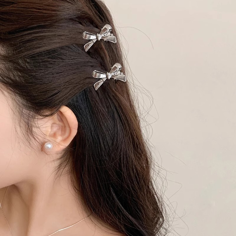 珍珠发夹后脑勺小号抓夹2024年新款小巧精致发卡半扎马尾夹子头饰