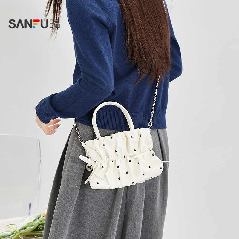 三福手提包春季撒糖计划软萌爱心裙边包异形包时尚女包519772,箱包皮具/热销女包/男包,通用款女包,淘宝优惠券,粉丝福利购,淘宝优惠卷