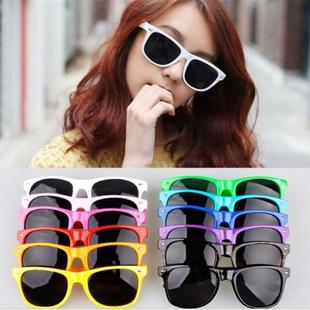 Color Frame and Nail Wome Men Glasses Sunglasses 2140m Retro