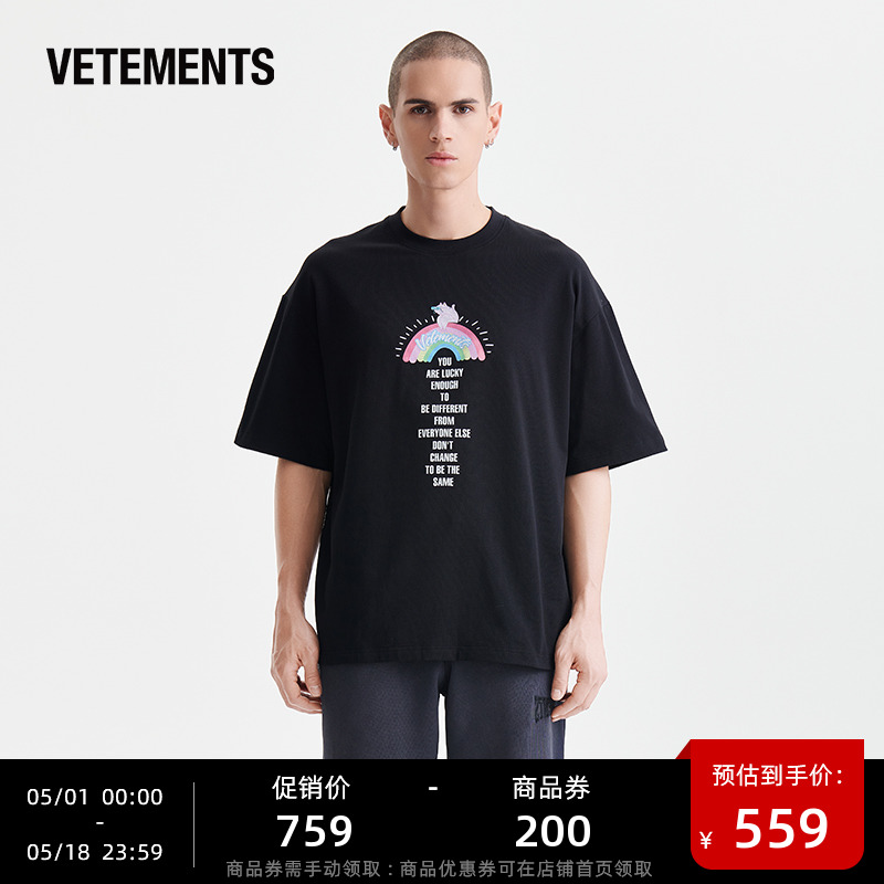 VETEMENTS卡通印花短袖