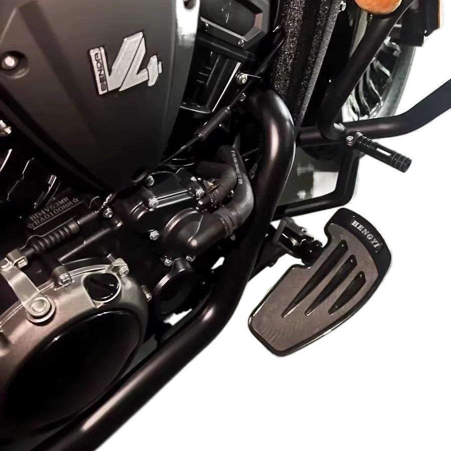 适用奔达燎700防滑脚踩板铝合金