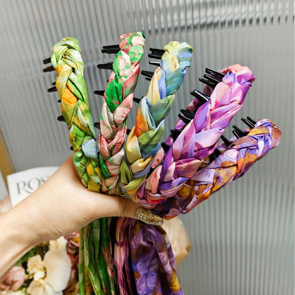 韩国进口彩色碎花麻花编织长飘带发箍女2026春夏新款拍照减龄发卡