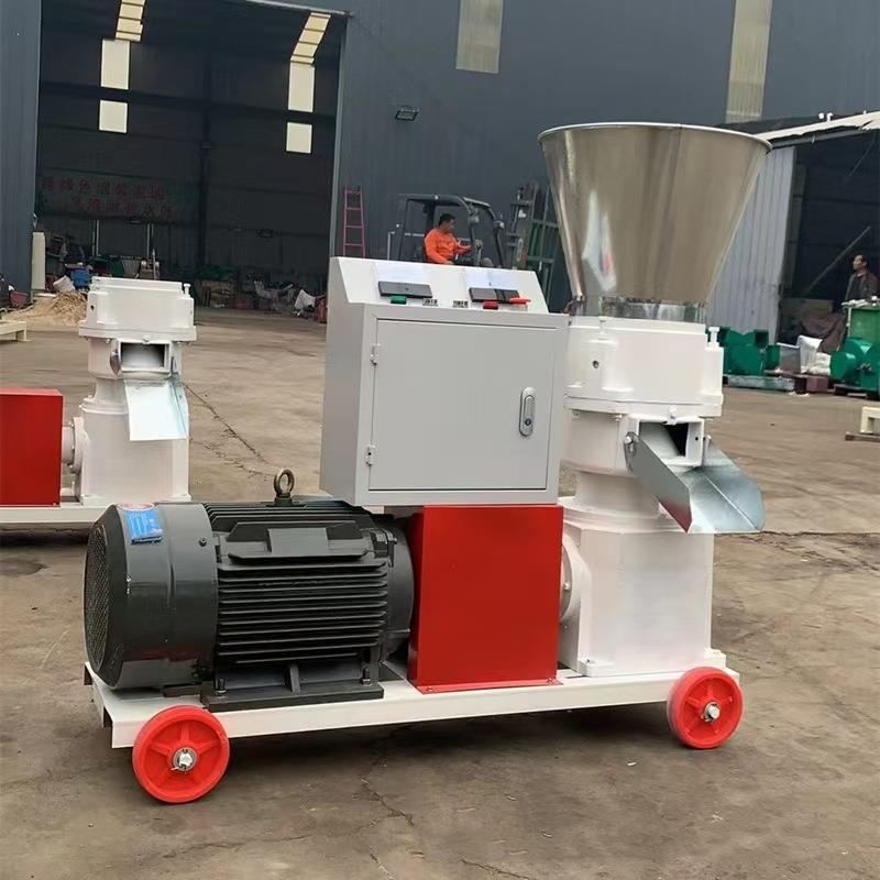 柴油机带鱼龙虾饲料颗粒机不同直径颗粒饲料加工机青草颗粒机