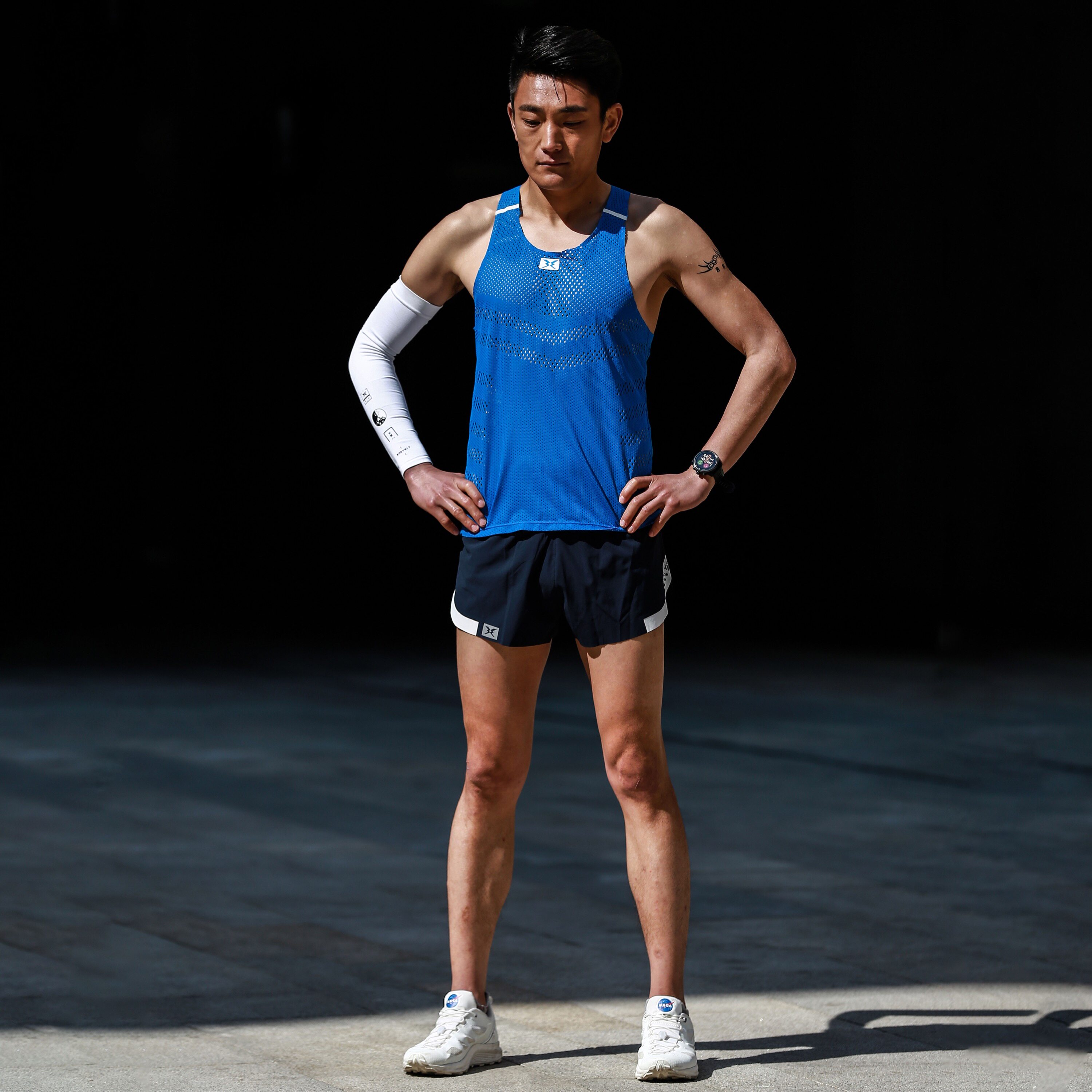 身体智慧bodywit天翼马拉松跑步男背心大网孔速干超轻运动透气