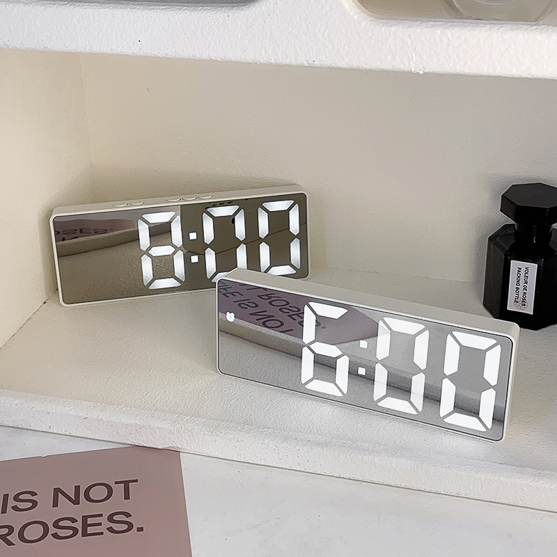 闹钟多色可选多种模式