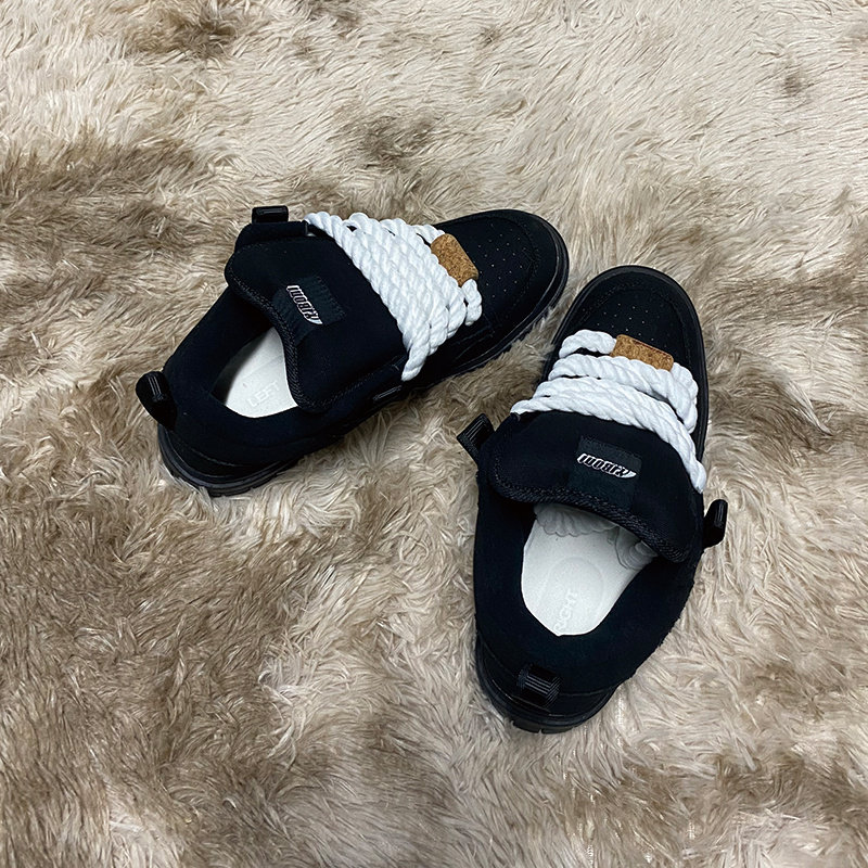 斯凯牧纯黑大码男士面包鞋潮流休闲板鞋券后128元