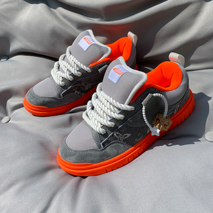 面包鞋男冬季潮牌美式厚底2025新款灰色男款爆款大码男士休闲板鞋